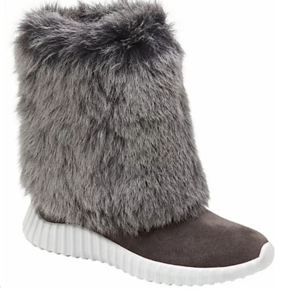 Johnston & Murphy KARI Waterproof Gray Boots Suede Fur NWOT
